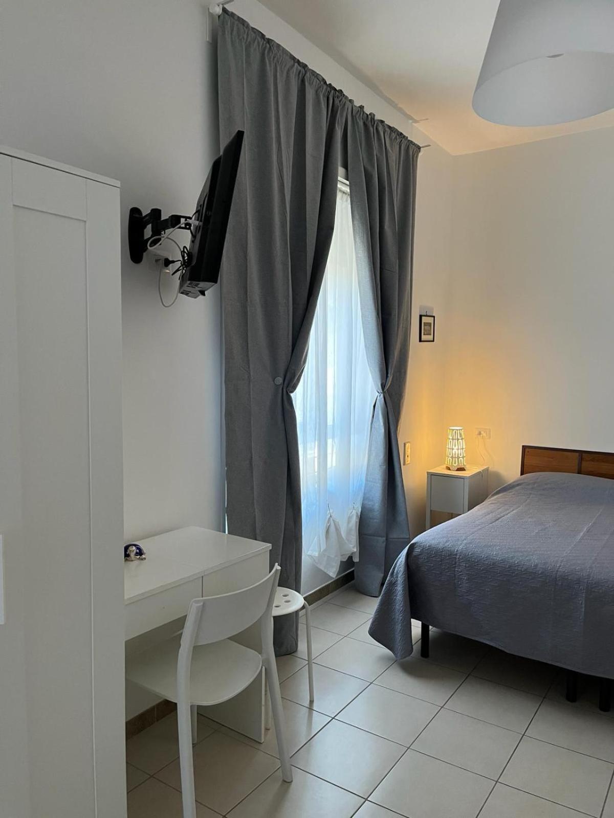 B&B Sorgente 23 Salerno Bagian luar foto