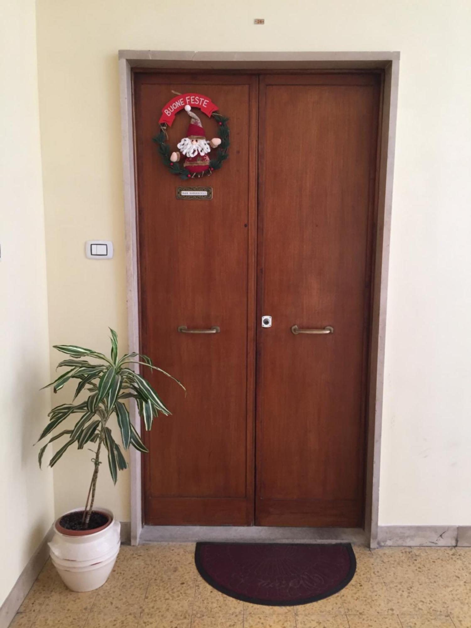 B&B Sorgente 23 Salerno Bagian luar foto
