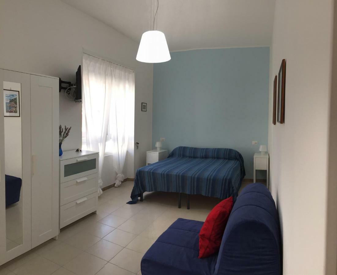 B&B Sorgente 23 Salerno Bagian luar foto
